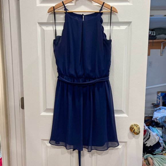 Iz Byer Dresses & Skirts - Iz Byer Scalloped Edge A-Line Dress, Size L